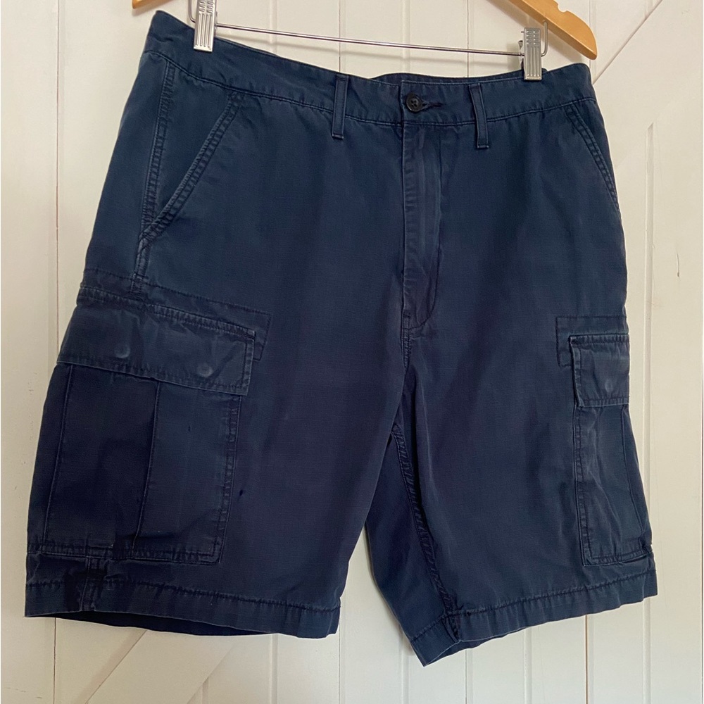 Men’s Levi’s Navy Blue Cargo Shorts Size 34